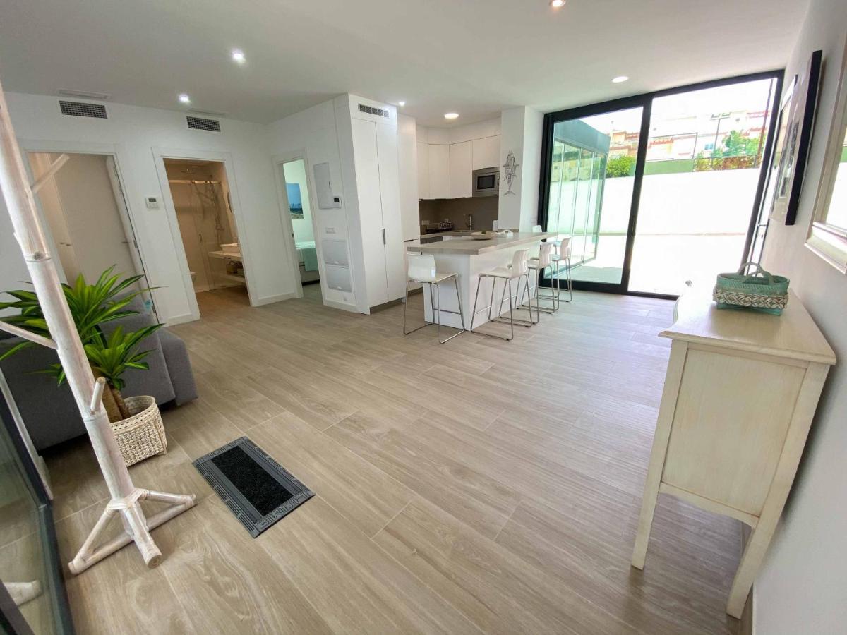 Tarifa Cozy House - Private Pool - Wifi - Modern Apartment ภายนอก รูปภาพ
